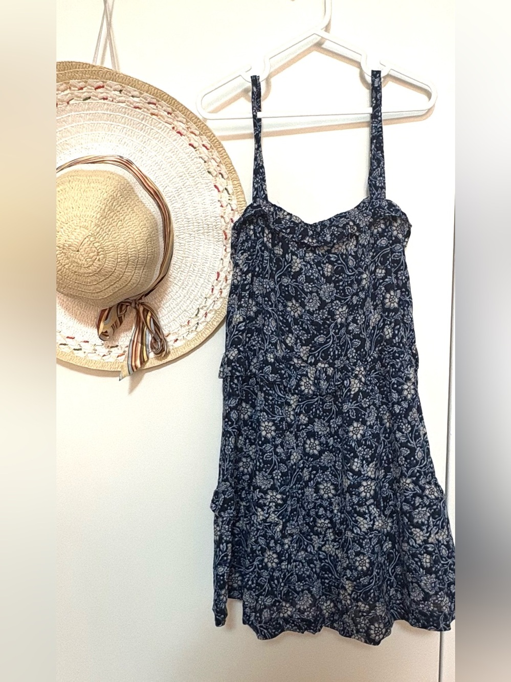 Old Navy Navy and Cream Floral Sundress NWT